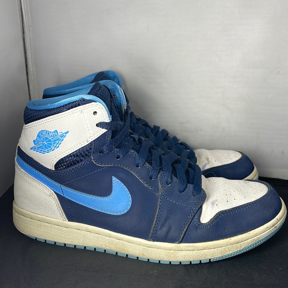 Jordan Athletic Shoes in Blue and White